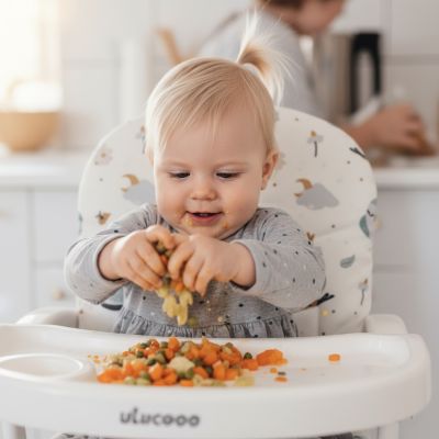 chaise-haute-bebe-confort-onyx-hibou-sage-exploration-sensorielle