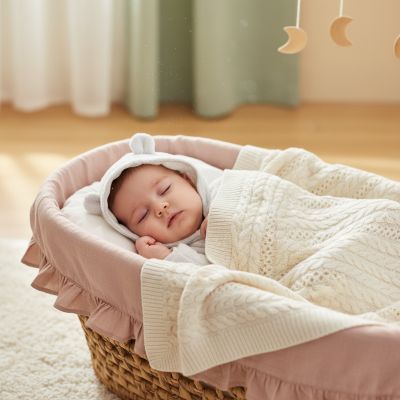 couverture-bebe-faisant-la-sieste