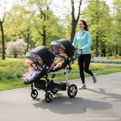 poussette-double-majeste-tandem-noire-maman-active-en-mouvement
